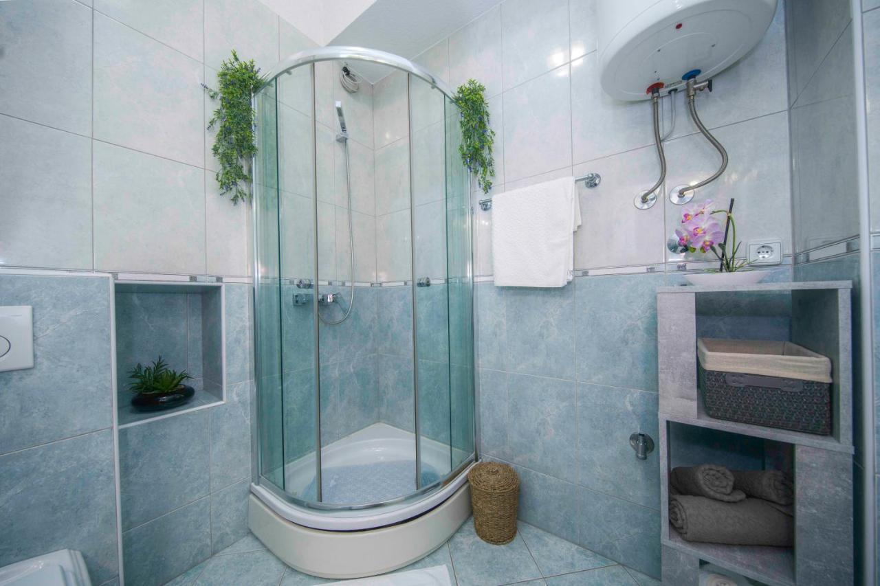Apartment Alice Central Luxe Split Bagian luar foto