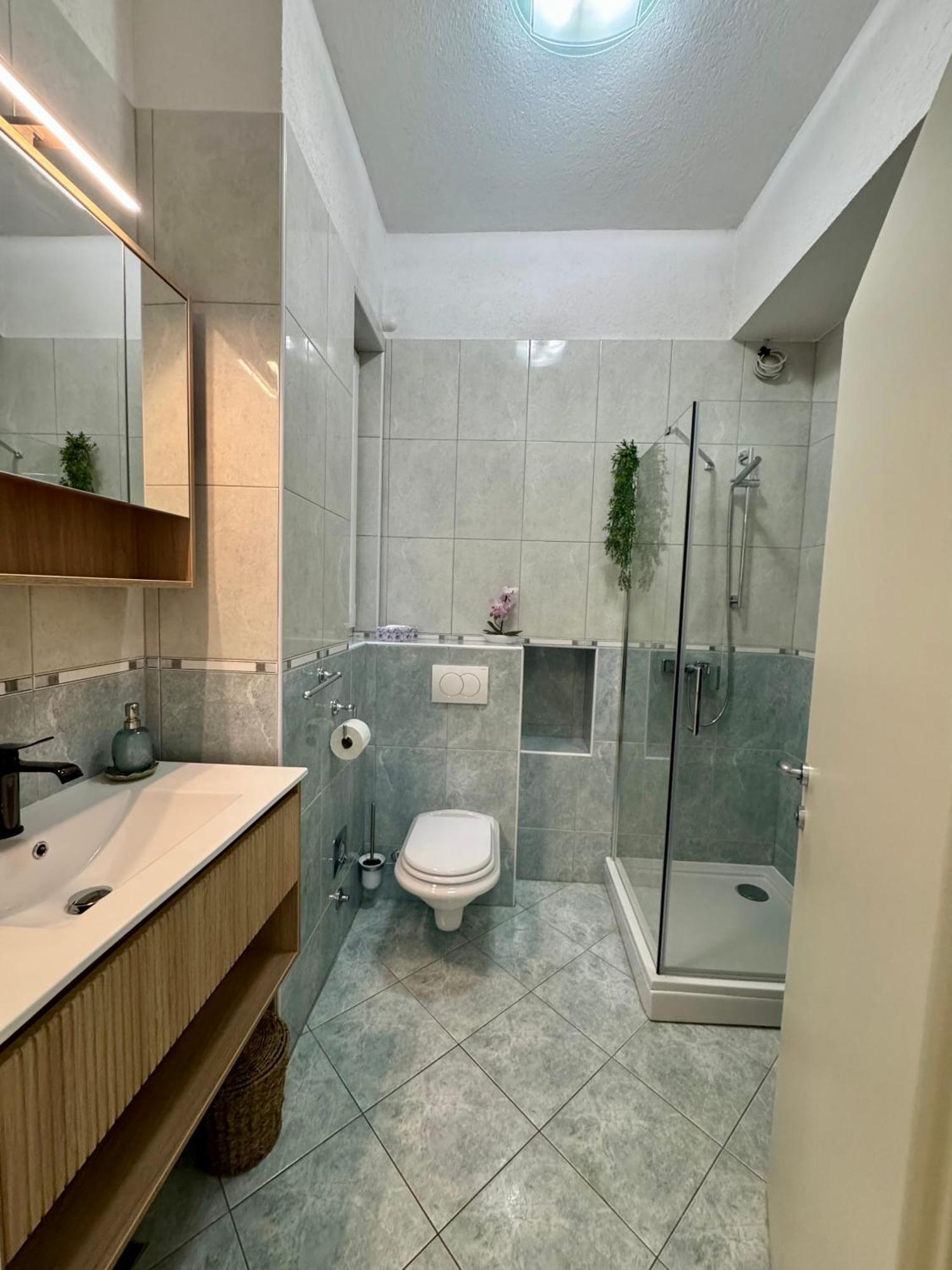 Apartment Alice Central Luxe Split Bagian luar foto